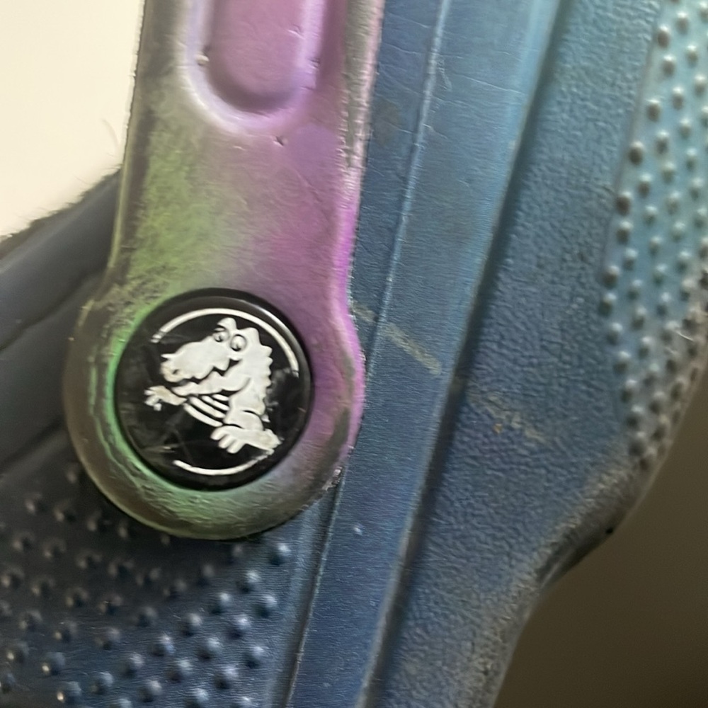 Crocs - Picture 11 of 17